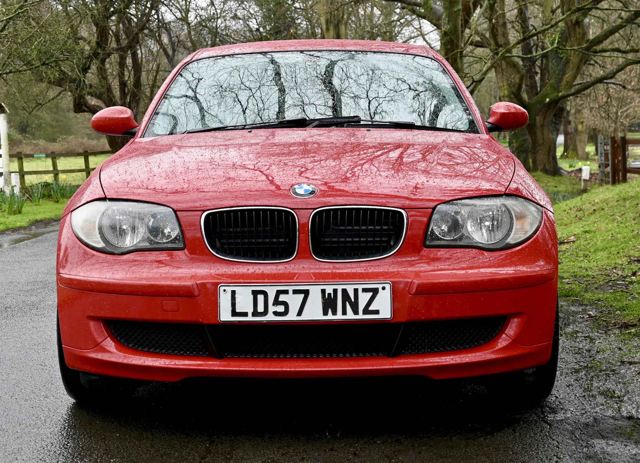 2007 BMW 116i 1597cc Petrol 5 Door Hatchback. Registration number: LD57 WNZ. Mileage: 142,600. - Image 5 of 12