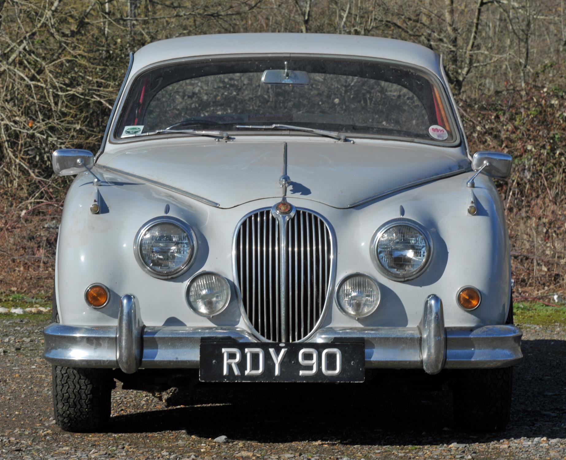 1961 Jaguar 2.4 MK2 Petrol 4 speed manual with overdrive. Registration number: RDY 90. - Image 3 of 16