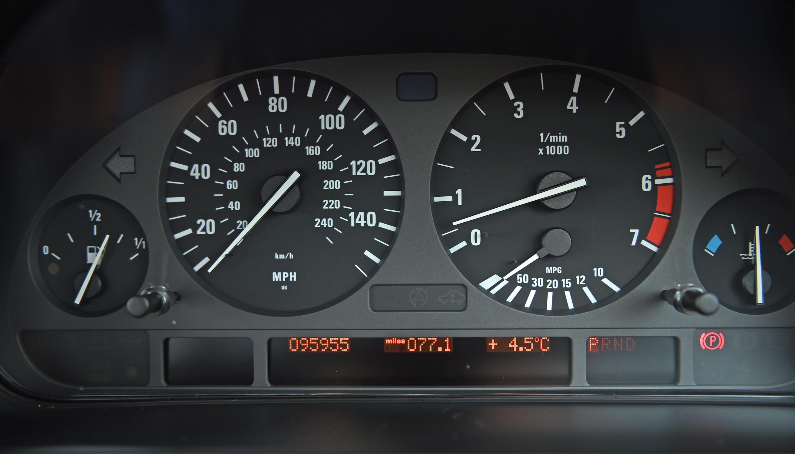 1998 BMW 535i SE Petrol Automatic saloon. Registration number: S680 AGJ. Mileage: 95, - Image 8 of 15