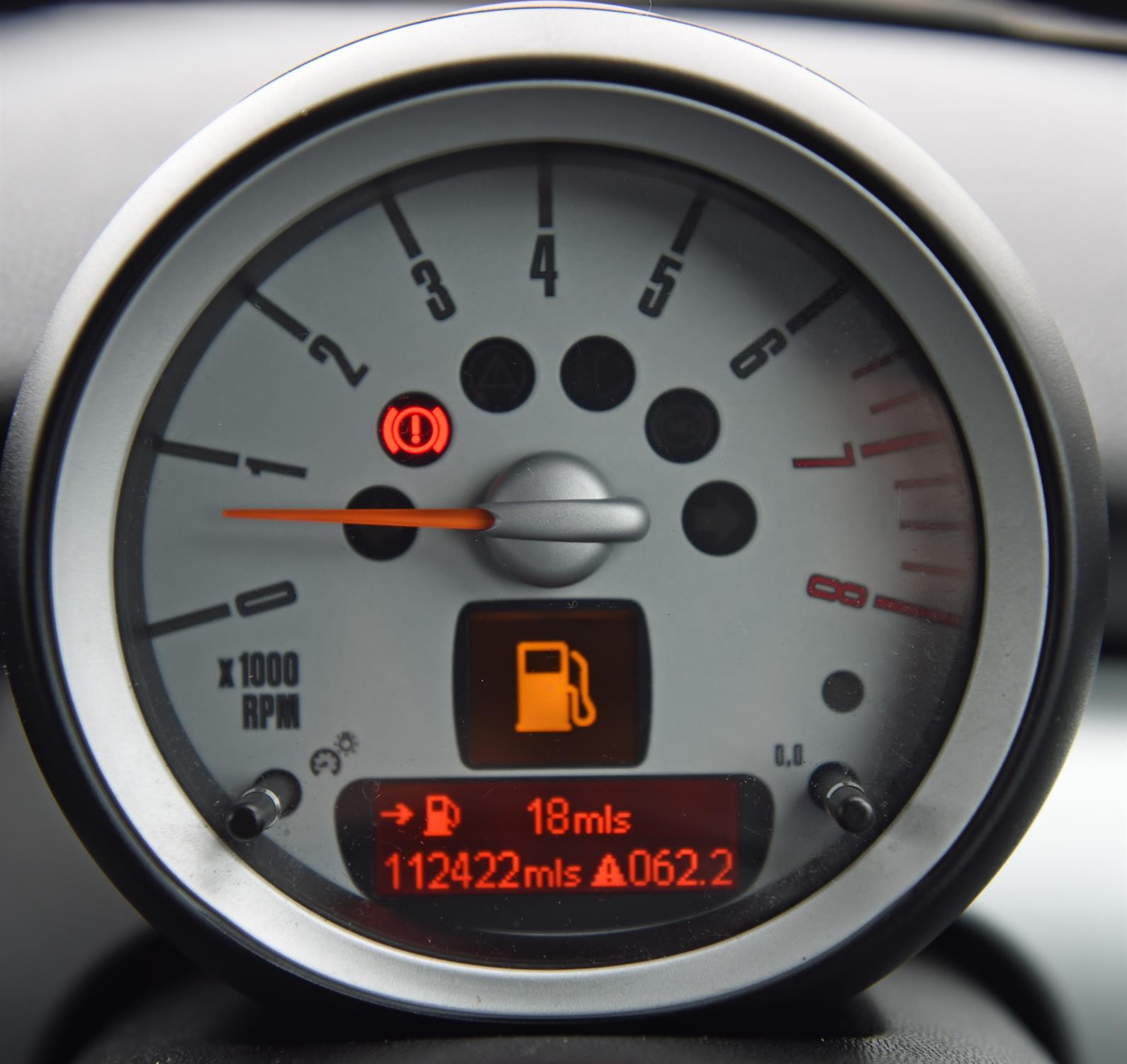 2007 Mini Cooper 1.6 petrol 6 speed manual. Registration number: OW07 CVV. Mileage: 112,422. - Image 6 of 14