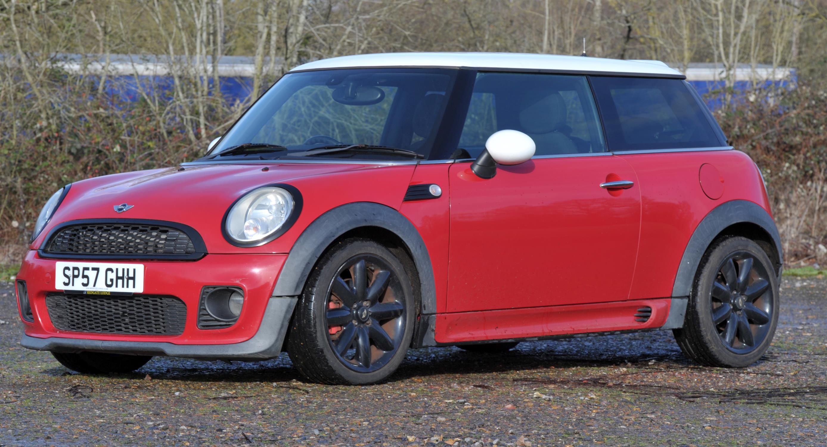 2007 Mini 1.6 Cooper Petrol with John Cooper Works Areo Body Kit. Registration number: SP57 GHH. - Image 4 of 14