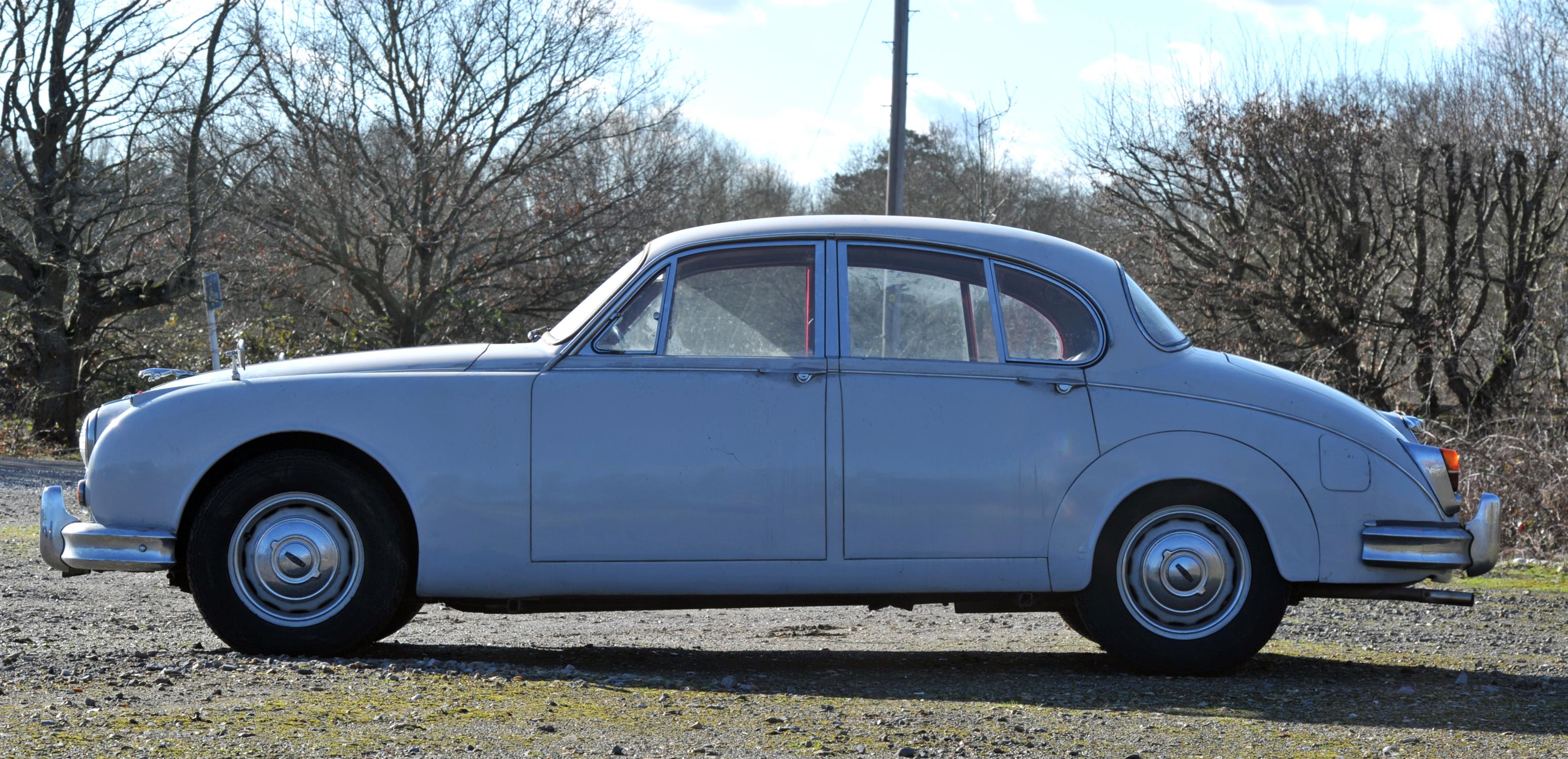 1961 Jaguar 2.4 MK2 Petrol 4 speed manual with overdrive. Registration number: RDY 90. - Image 5 of 16