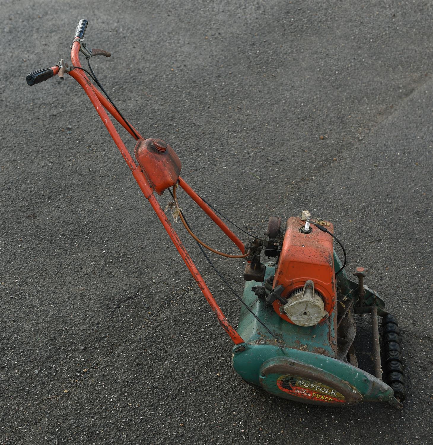 Suffolk punch cylinder Mower comes from a deceased estate. Please note this lot has the standard - Image 6 of 7