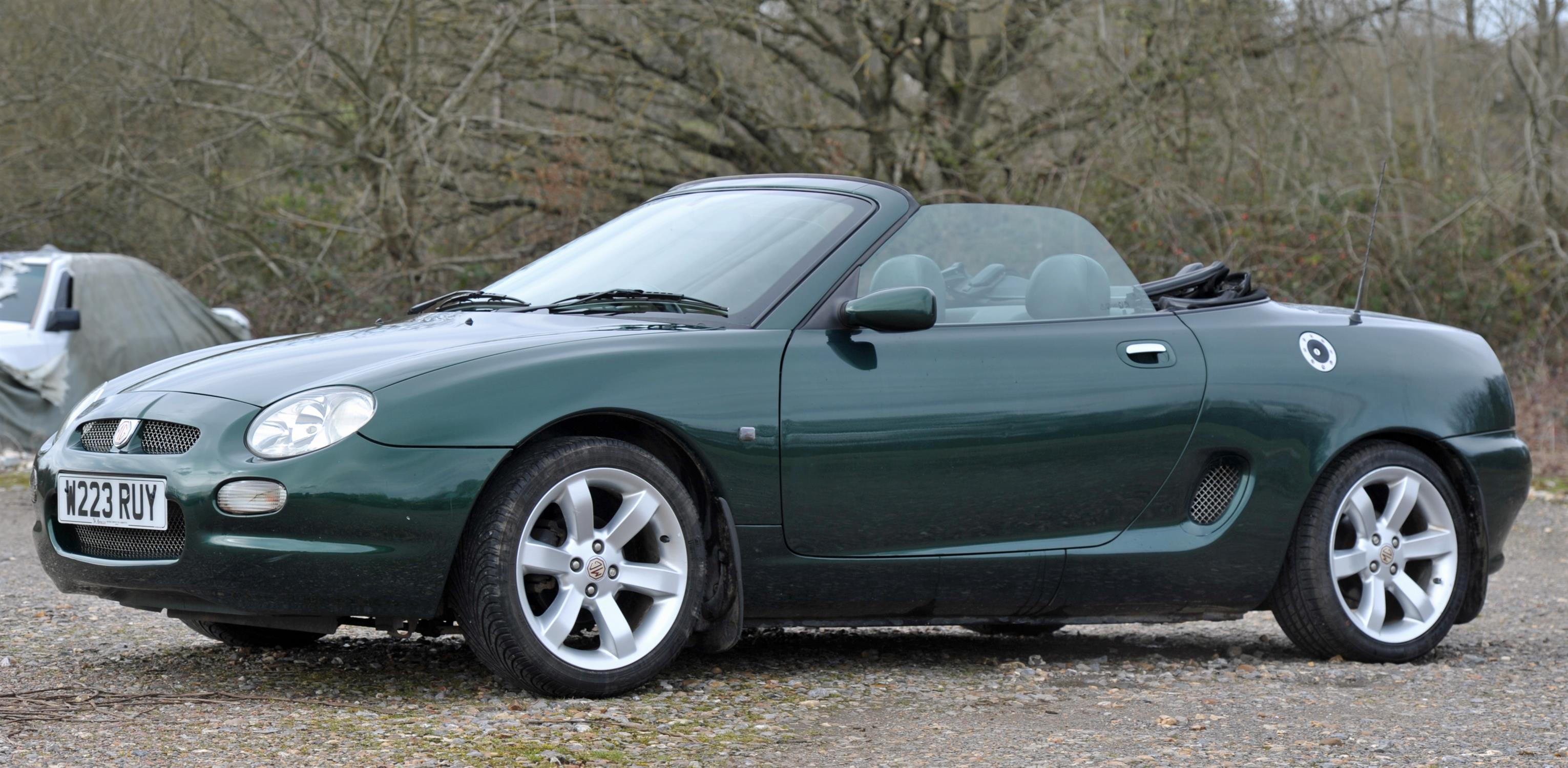 2000 MGF 1.8 Petrol VVC Manual. Registration number: W223 RUY. Mileage: 74,339. - Image 4 of 14