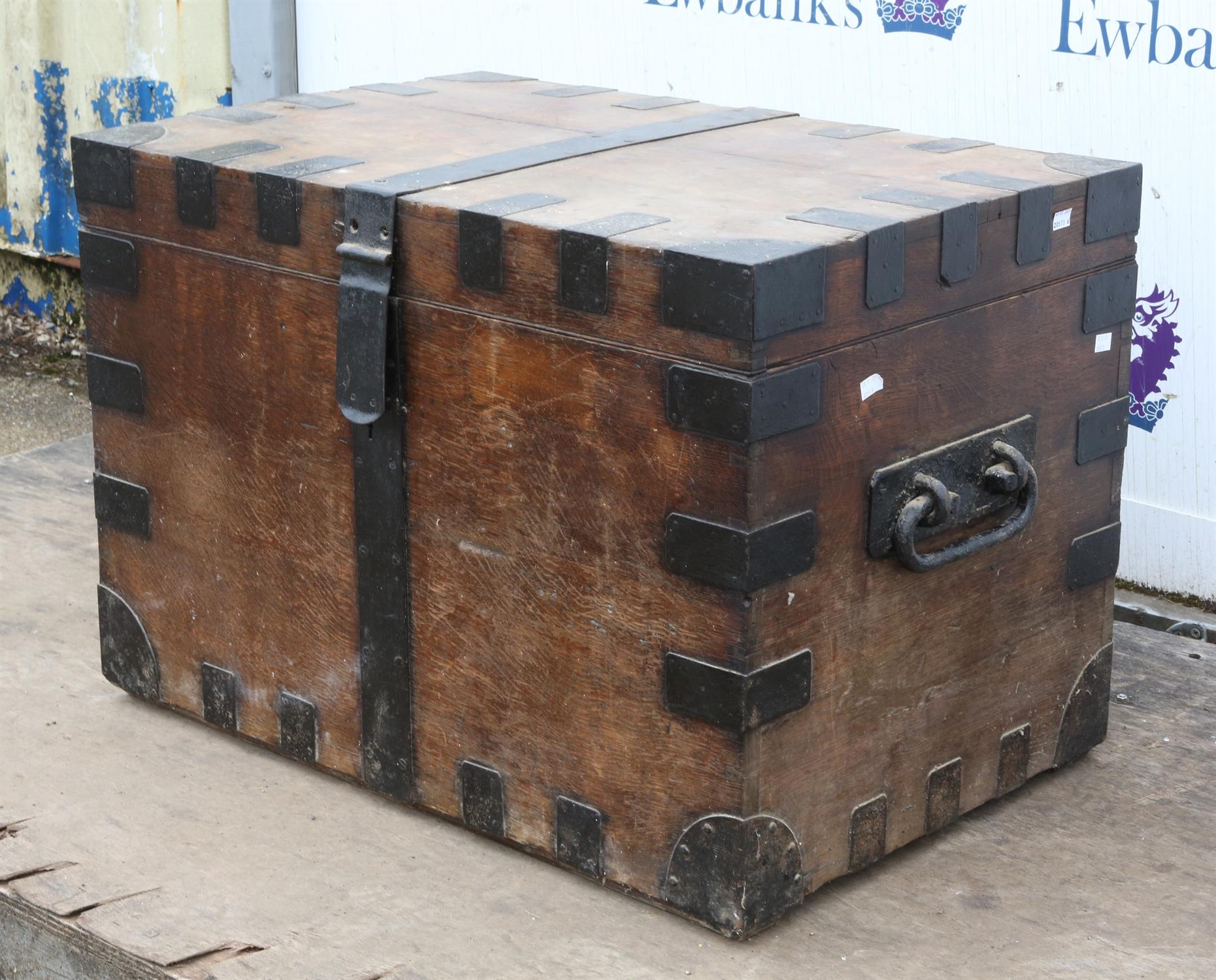 An early 20th century oak and metal bound silver chest with twin iron handles. Width 85cm - Image 2 of 5