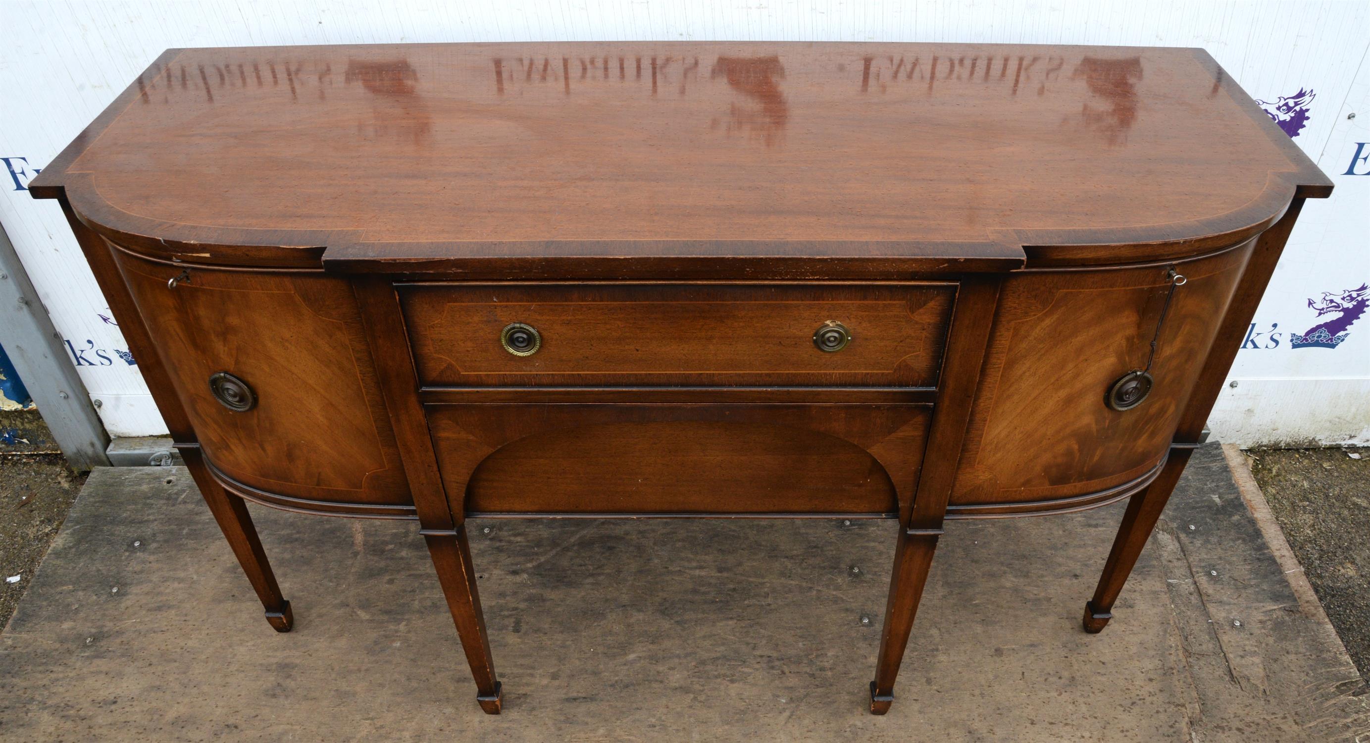 A George III style mahogany sideboard, 2nd half 20th century, of breakfront outline, - Image 3 of 3