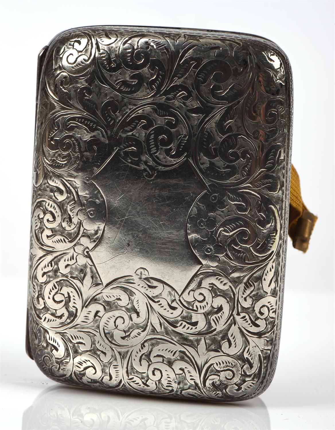 Curved back bright cut case with vacant cartouche, Birmingham, 1898, 91gms