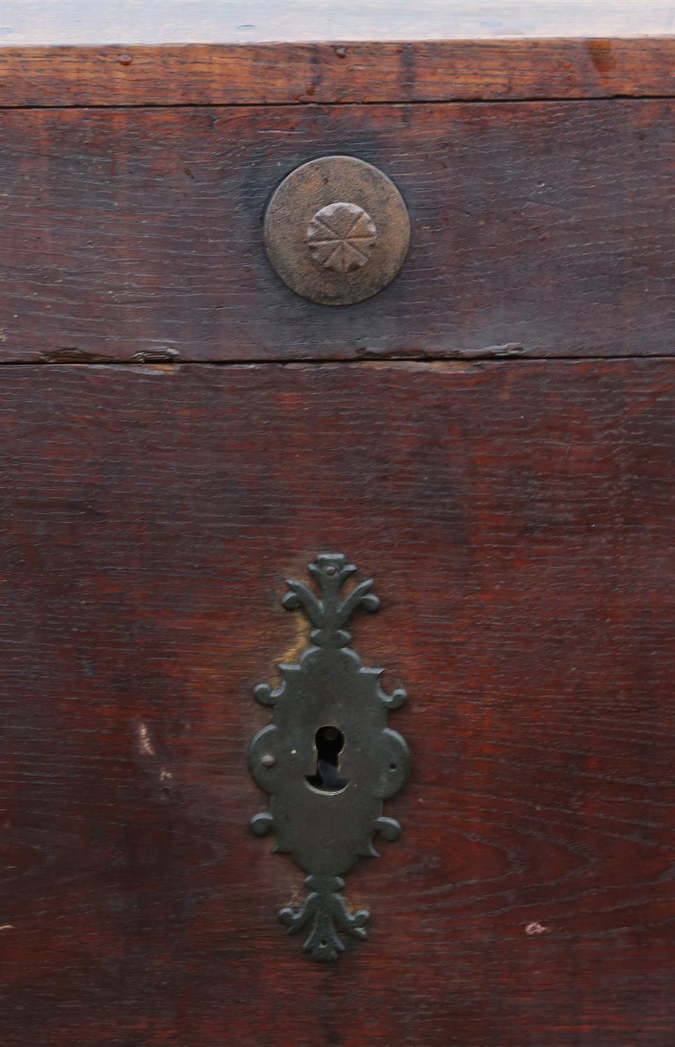 A 19th century dome topped oak chest with iron handles. 112 cm wide x 58 cm deep x 83 cm high. - Image 3 of 3