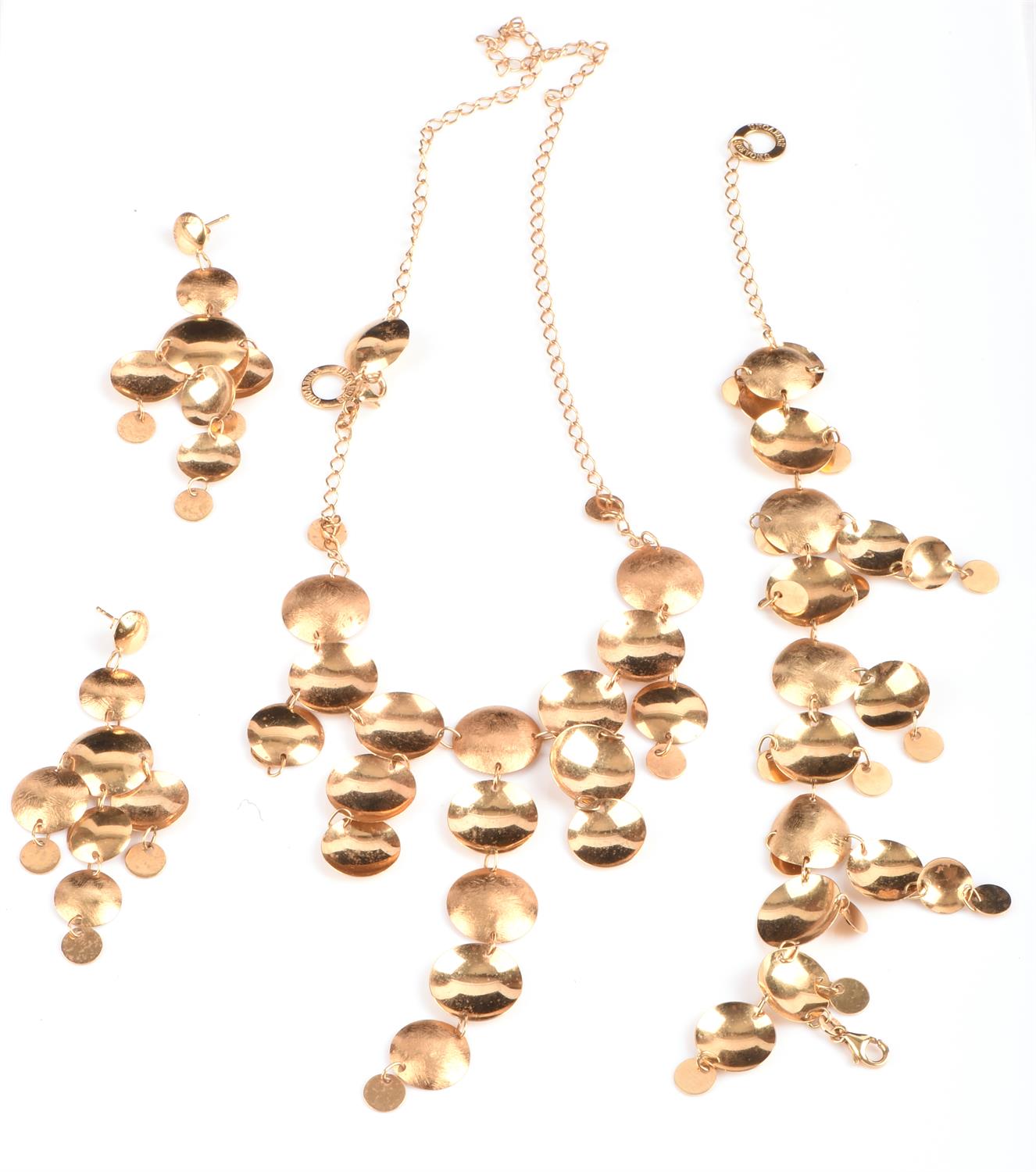 Italian gold fringe necklace, bracelet and earrings set, designed as multiple disc's of varying - Image 3 of 4