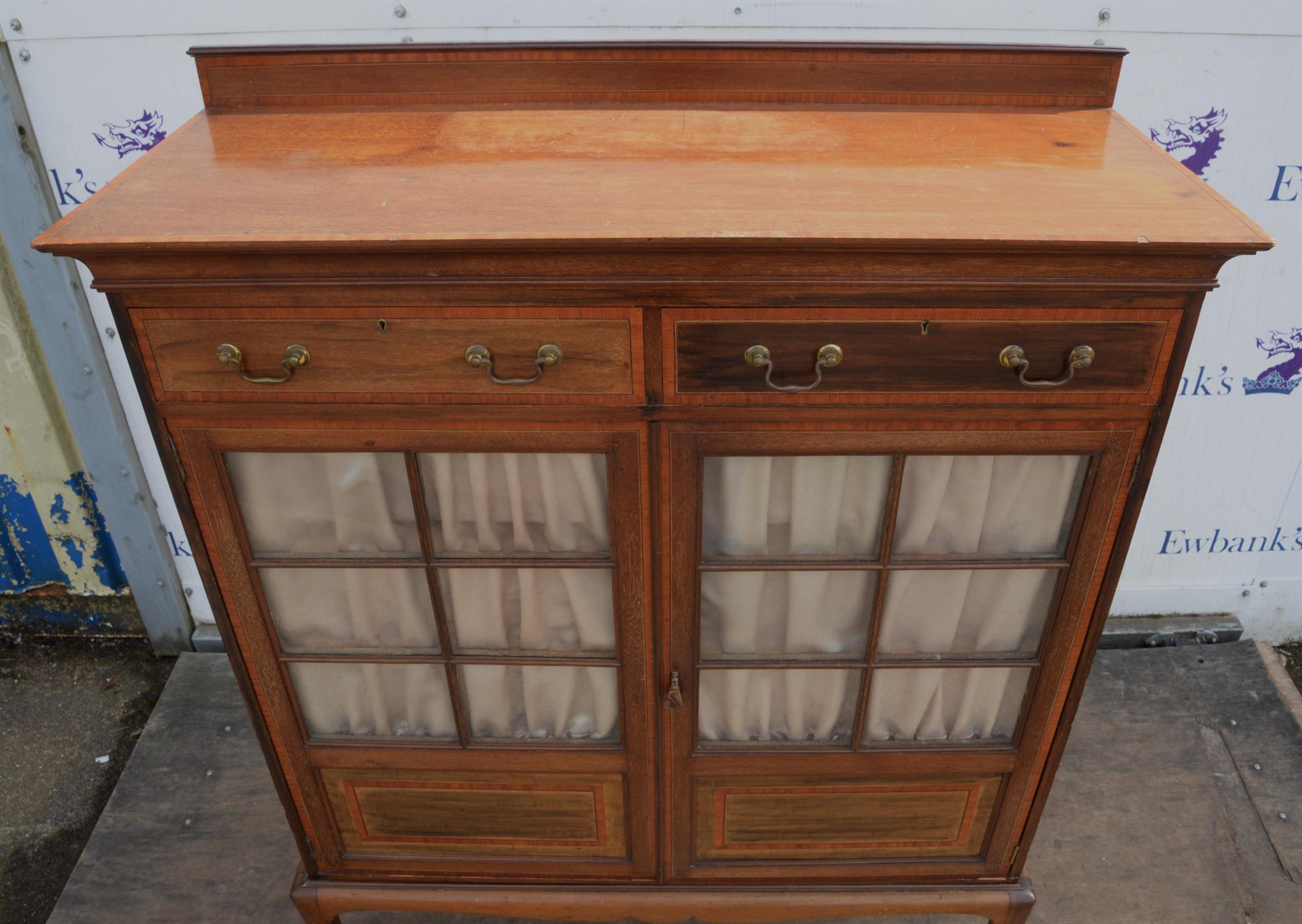 An Edwardian mahogany and satinwood banded cabinet, the interior with three adjustable shelves, - Image 4 of 4