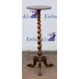 A Victorian walnut jardiniere stand, with a spiral turned stem, H 89cm, diam. 34cm