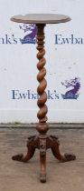 A Victorian walnut jardiniere stand, with a spiral turned stem, H 89cm, diam. 34cm