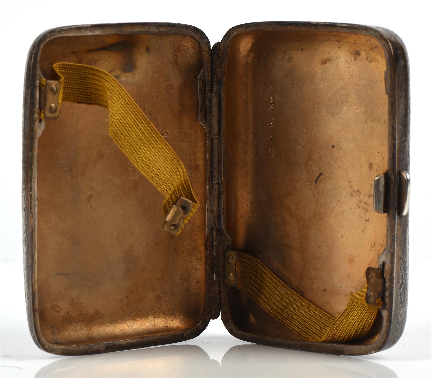 Curved back bright cut case with vacant cartouche, Birmingham, 1898, 91gms - Image 2 of 2