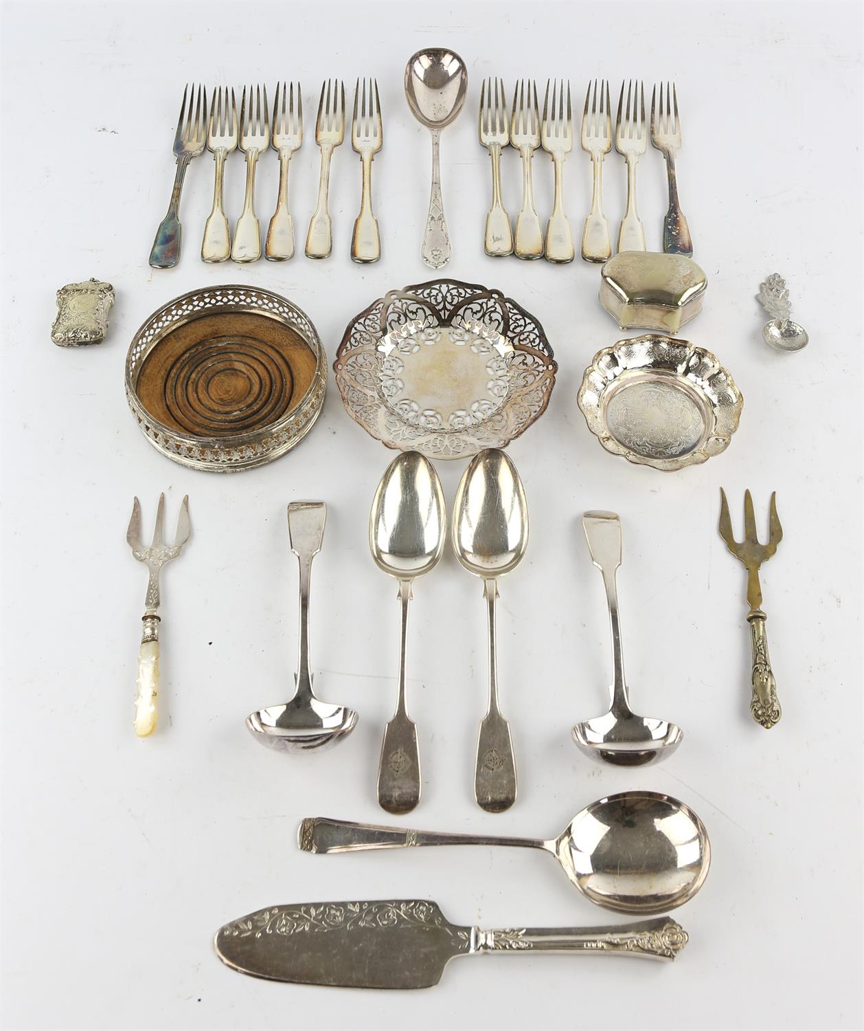 A late 20th century canteen of silver plated cutlery by Arthur Price of England and a collection of - Image 7 of 7