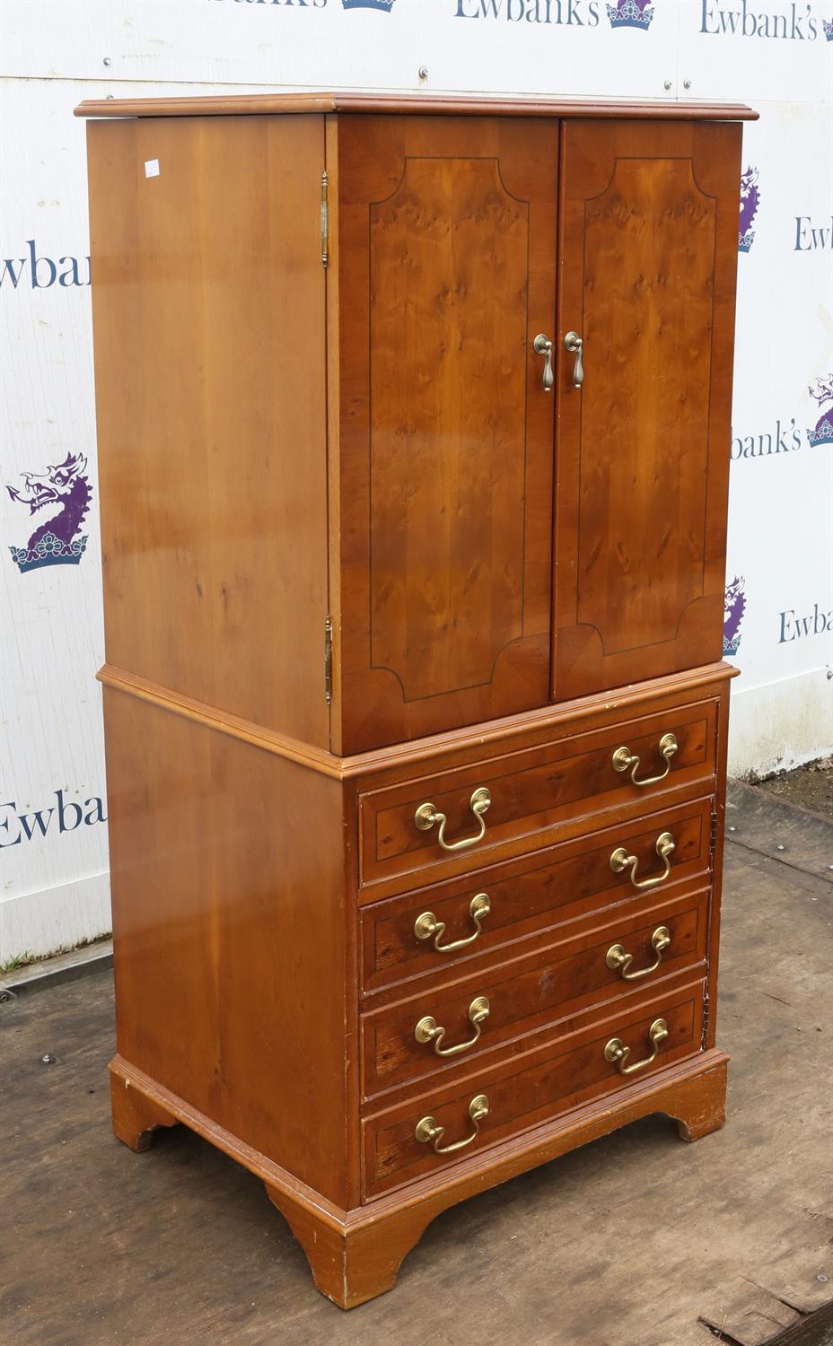 Reproduction yew wood music cabinet, with two doors enclosing shelves, above four drawers on - Image 2 of 4