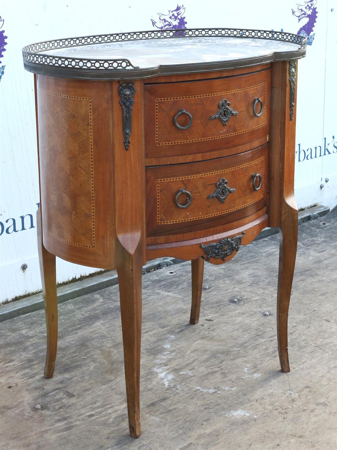 Danish parquetry commode by Lysberg and Hansen, late 19th/early 20th Century, with a kidney shaped - Image 3 of 4