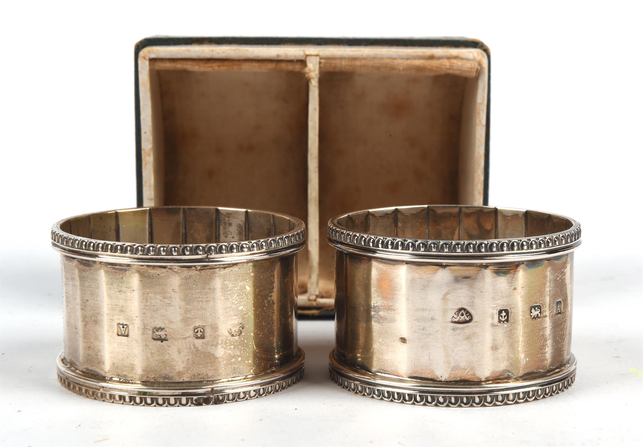Pair of silver napkin rings, Birmingham, 1925
