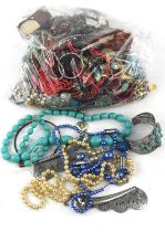 Selection of costume jewellery (Qty)