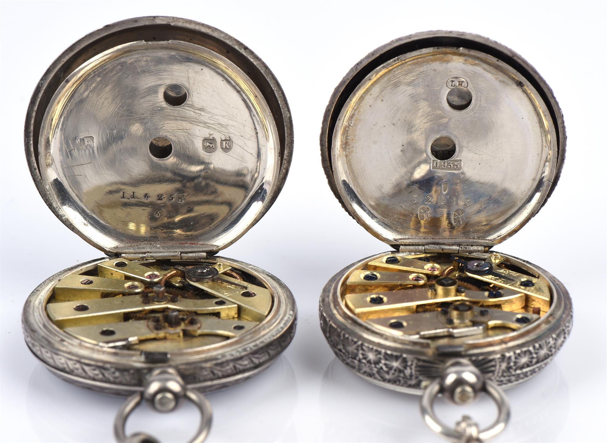 A ladies silver open faced pocket watch with Roman numeral hour markers within folate gilt - Image 4 of 5