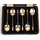 Cased set of six silver spoons by I.S Greenburg, Birmingham, 1941