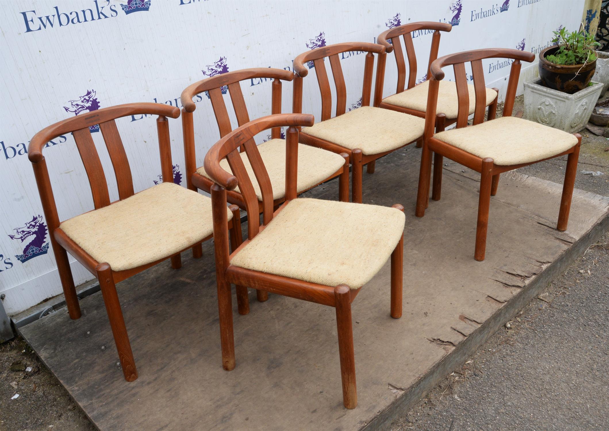 Hans J. Frydendal for Boltinge Stolefabrik, set of six Danish teak chairs, with cotton fabric seats, - Image 4 of 4