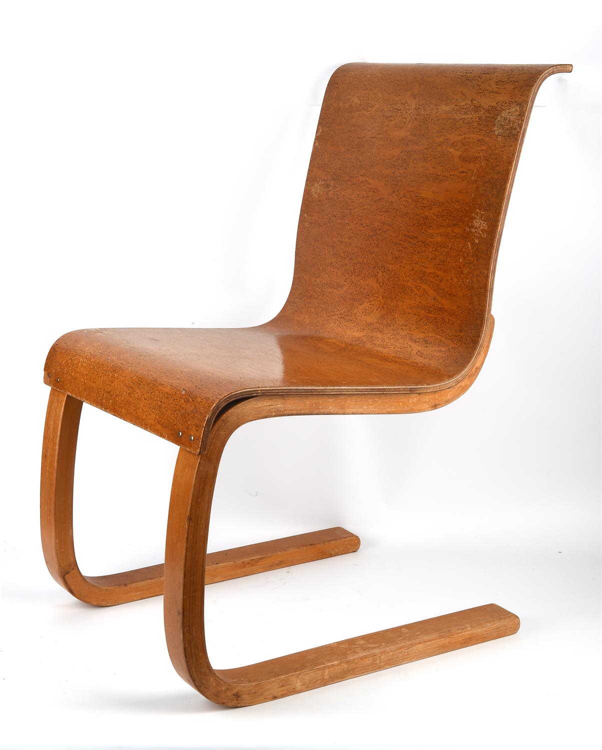 Alvar Aalto (Finnish, 1898-1976) for Finmar, pair of model 21 burr birch plywood chairs, - Image 12 of 18