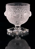 Lalique, 'Elizabeth', a footed bowl, etched signature, Lalique France, 13.5cm high