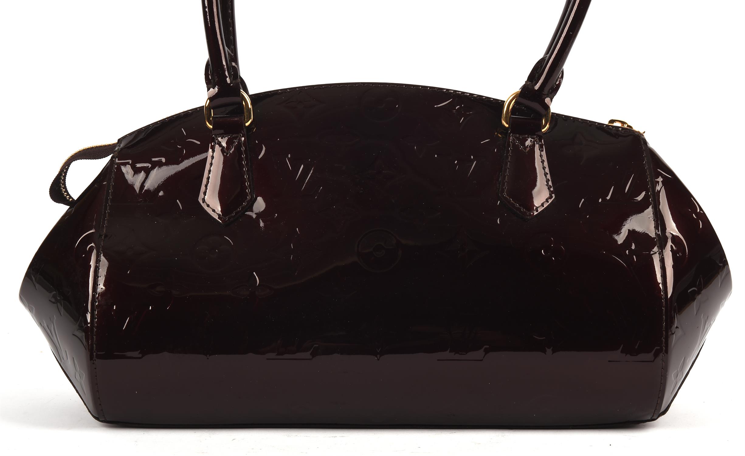 LOUIS VUITTON Burgundy Sherwood monogram Vernis varnished calf leather handbag (27cm x 19cm x 12cm) - Image 2 of 6