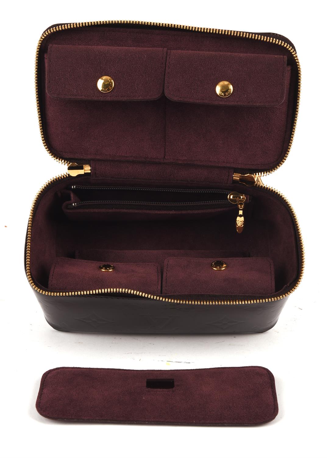 LOUIS VUITTON Burgundy monogram Vernis varnished calf leather jewel travel case (15cm x 7cm x 8cm) - Image 4 of 4