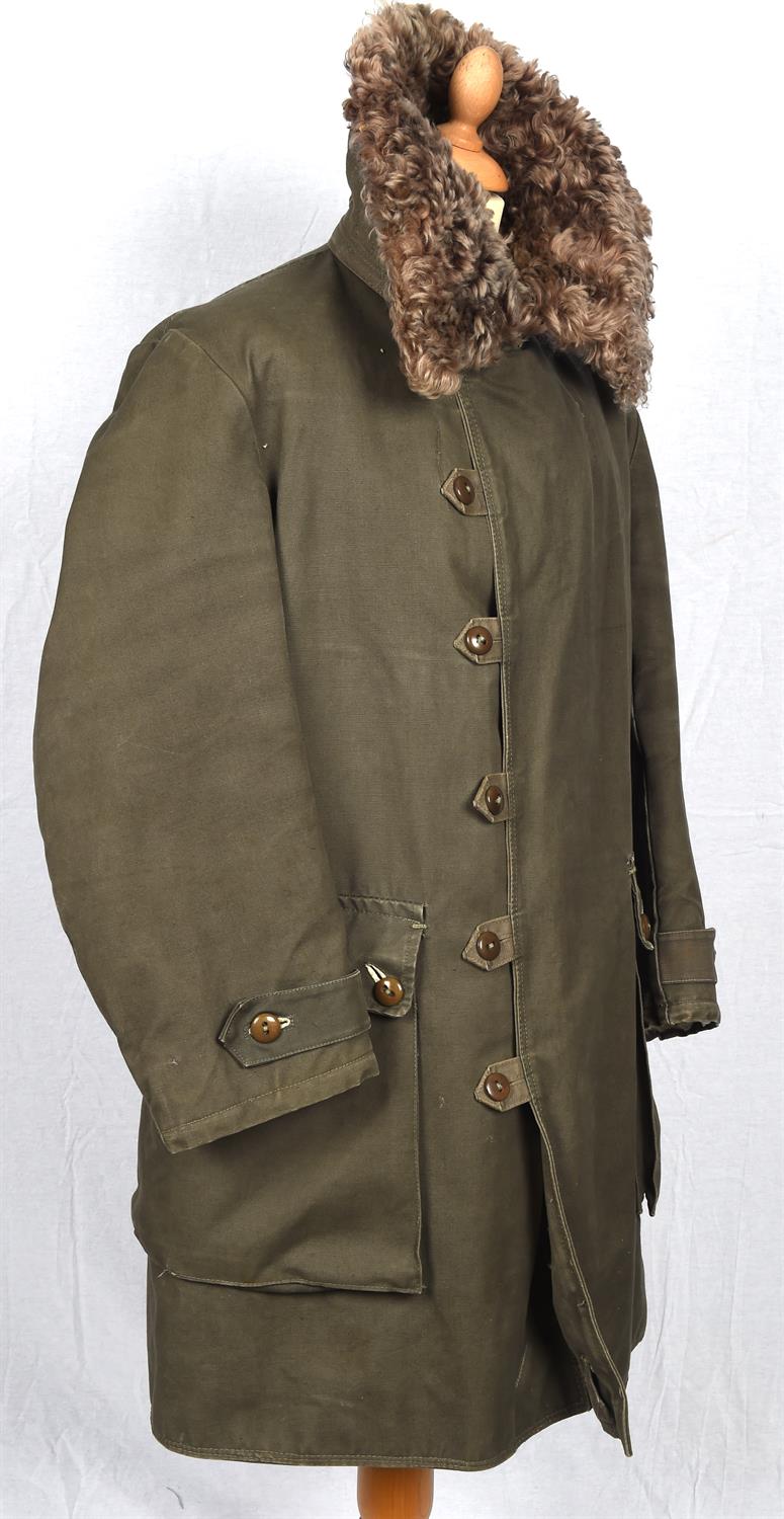 Vintage Mod-style c1960s (?) mans Swedish military very warm and heavy sheepskin-lined parka coat. - Image 4 of 10