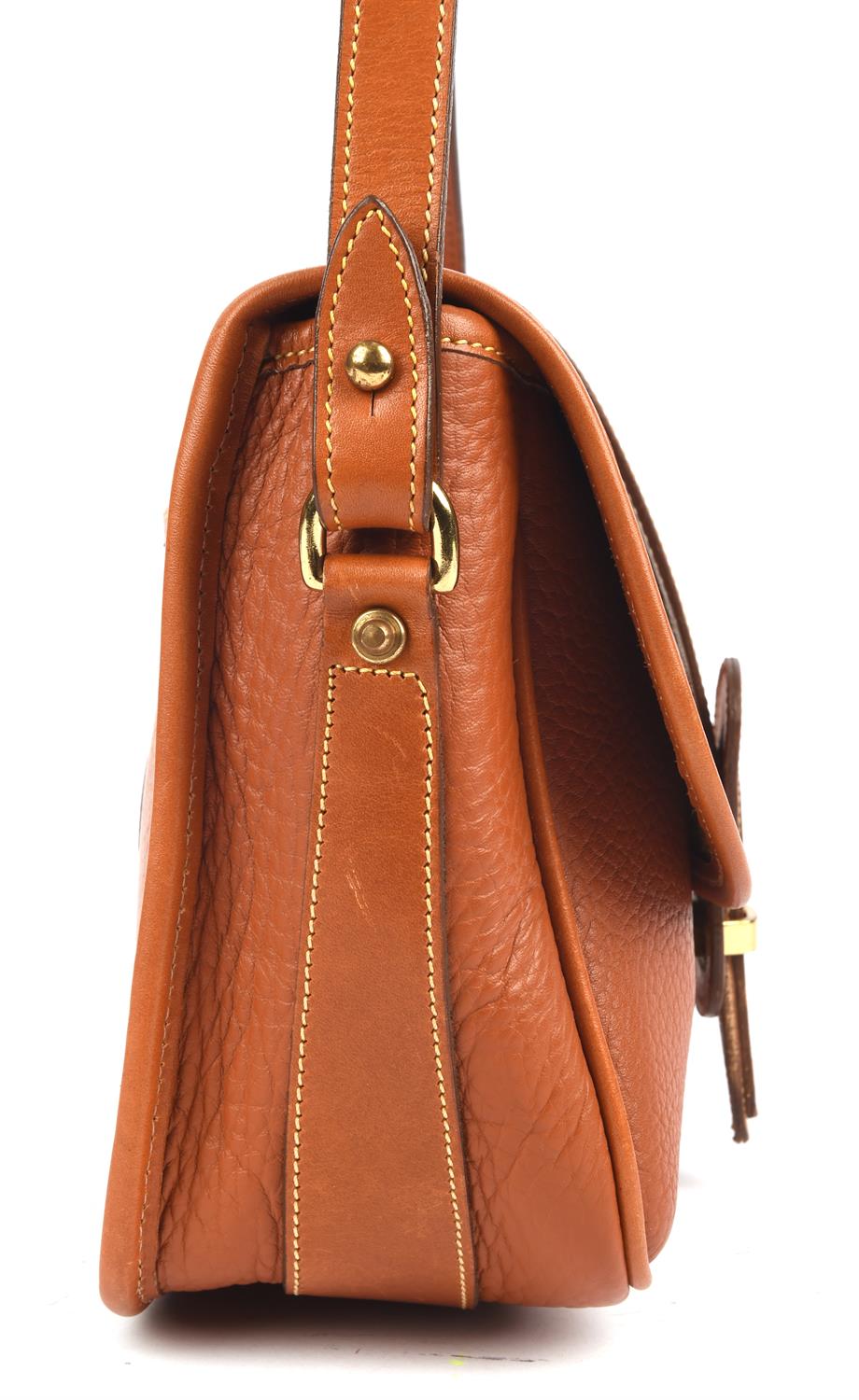 DOONEY & BOURKE tan leather handbag with gold coloured hardware (with tags) (26cm x19cm x 9cm) - Image 3 of 8