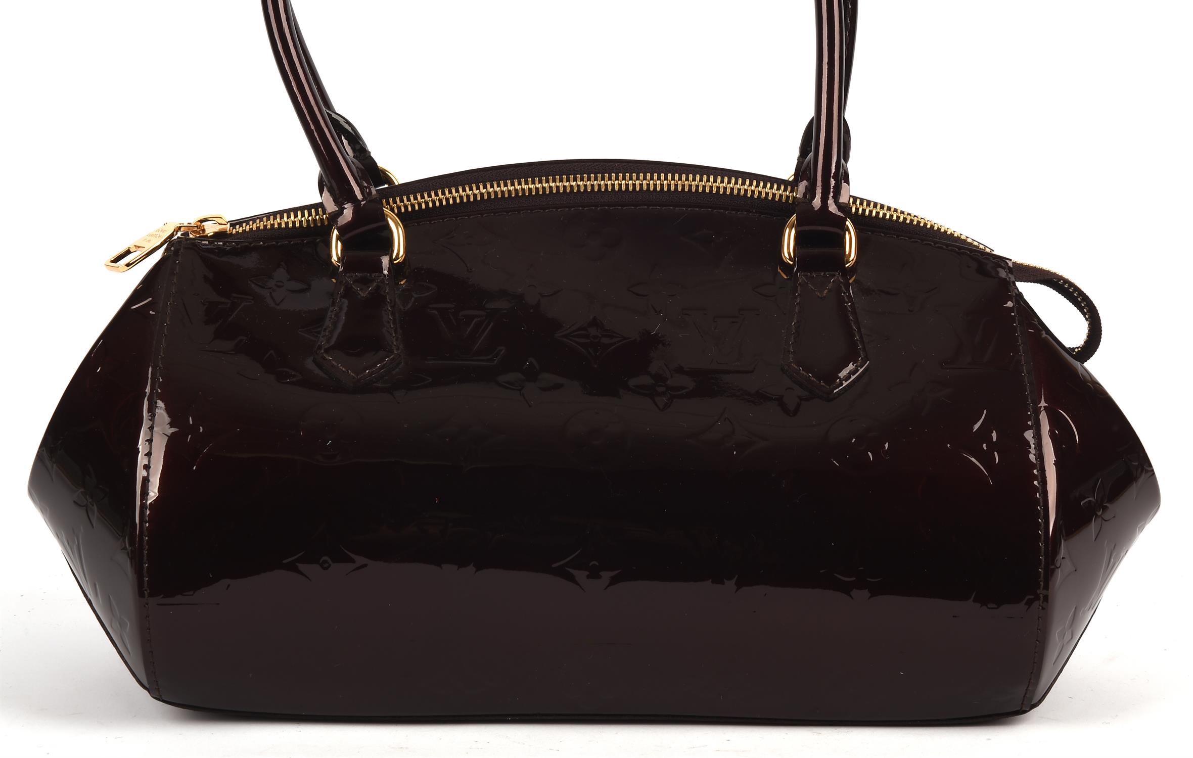 LOUIS VUITTON Burgundy Sherwood monogram Vernis varnished calf leather handbag (27cm x 19cm x 12cm) - Image 5 of 6