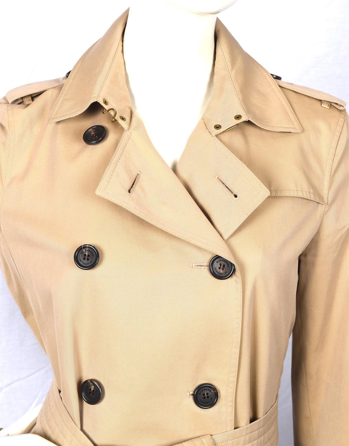 BURBERRY ladies KENSINGTON mac on original BURBERRY hanger with original BURBERRY coat-cover and - Image 7 of 11