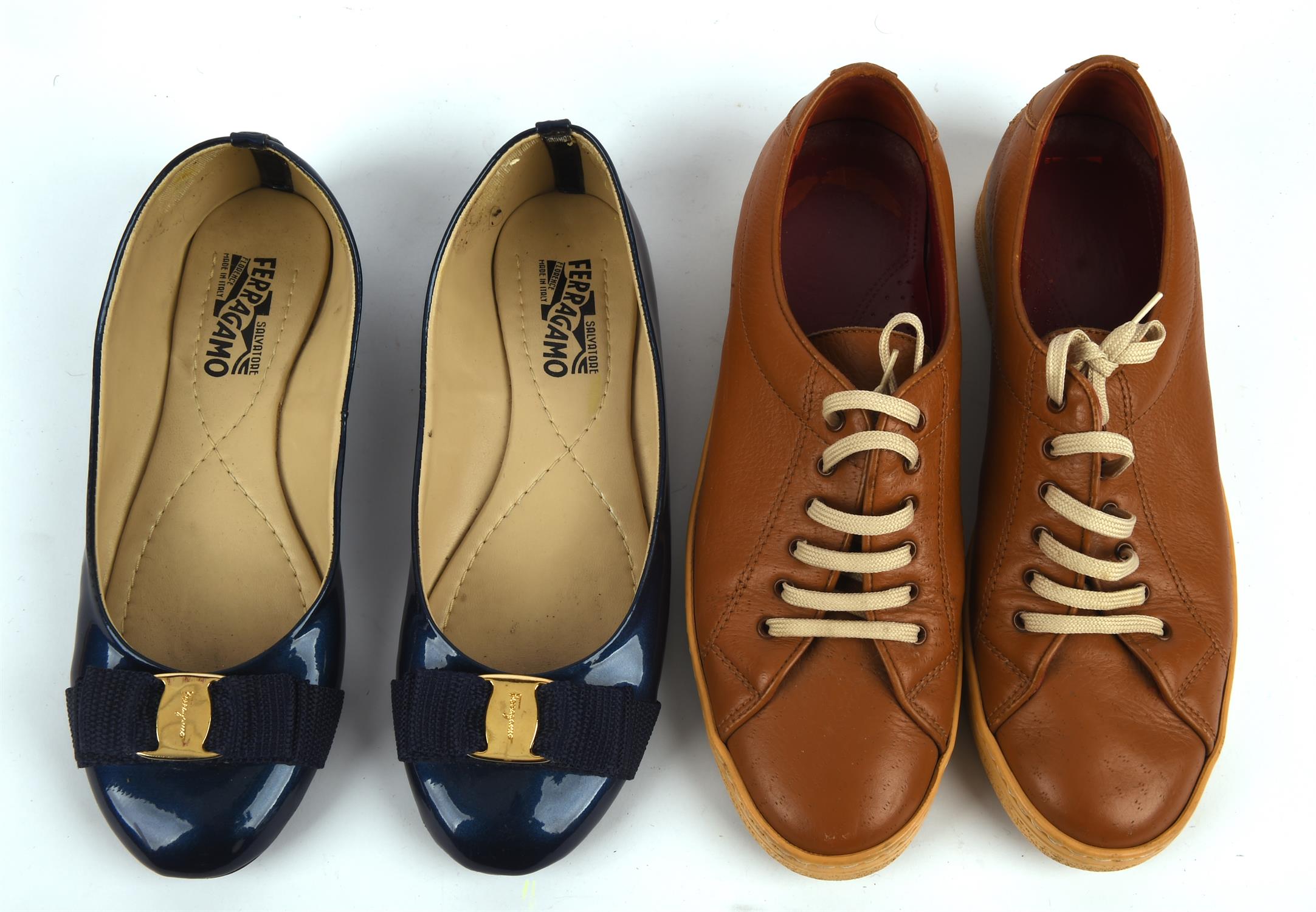 SALVATORRE FERRAGAMO four pairs of ladies 1990s vintage shoes - black patent court shoes, - Image 3 of 4