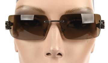 VERSACE vintage 1990s ladies sunglasses in case with cloth