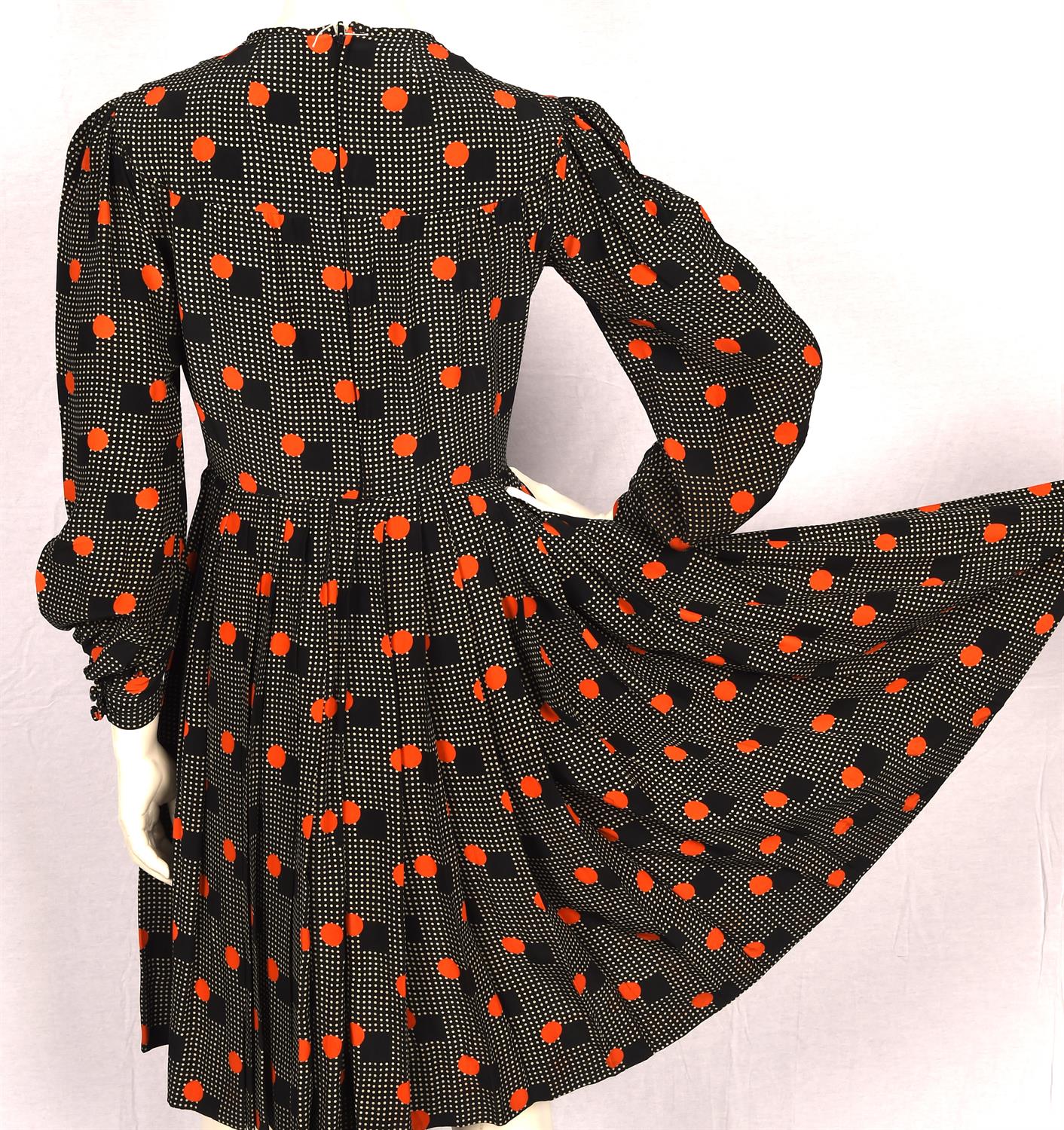 CHRISTIAN DIOR serial-numbered 1970s lined silk pleated shirt-waister zipped tea dress in black - Image 7 of 9