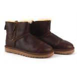 UGG waxed brown leather classic mini boots with double zip. Sheepskin lined UK8.5 EU41