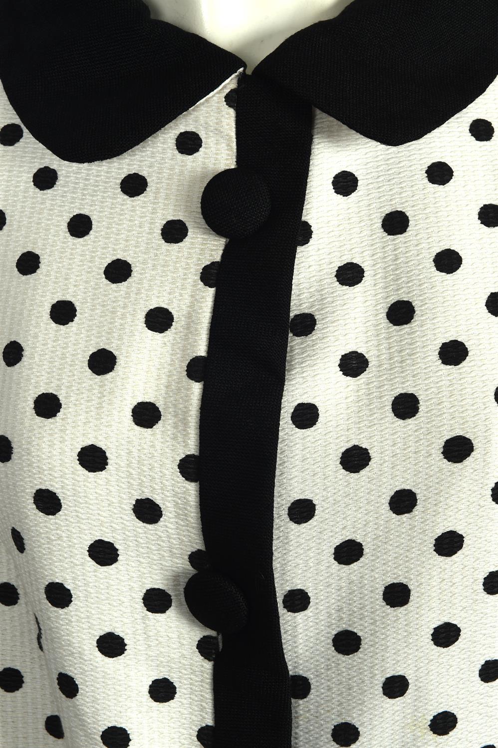 CHRISTIAN DIOR "DIORLING" 1960s silk and wool duster-coat with black polka-dots. Fully lined with - Image 3 of 6