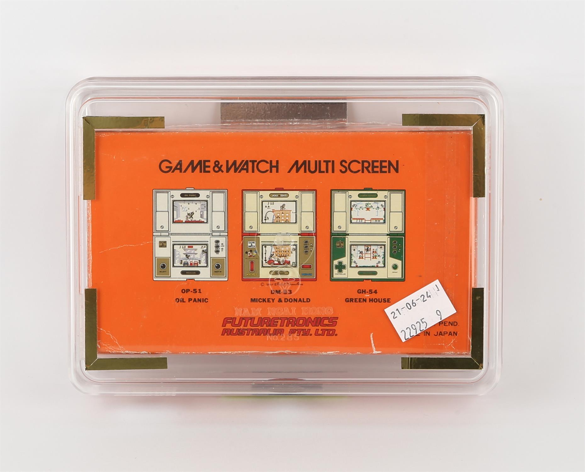Nintendo Game & Watch Donkey Kong [DK-52] handheld console from 1982 (complete, boxed and in a - Image 2 of 13
