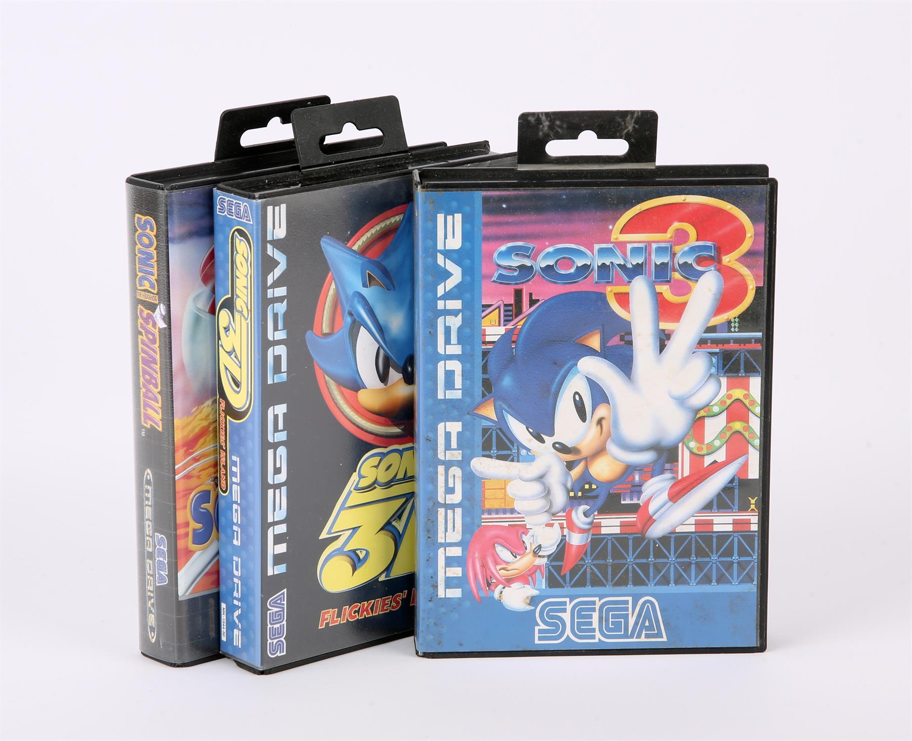 Sega Mega Drive Sonic the Hedgehog bundle (PAL) Games include: Sonic 3, Sonic 3D and Sonic