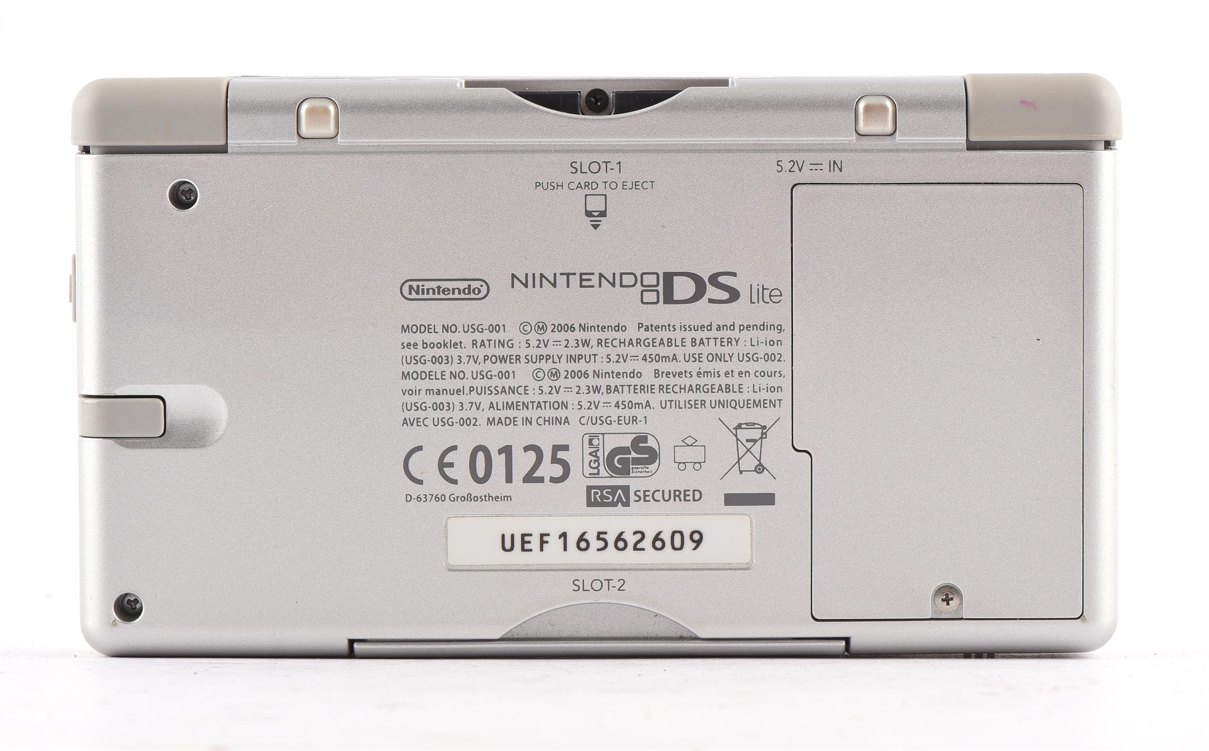 Nintendo DS Lite 'The Legend of Zelda: Phantom Hourglass' console [Limited Edition] with Phantom - Image 5 of 8