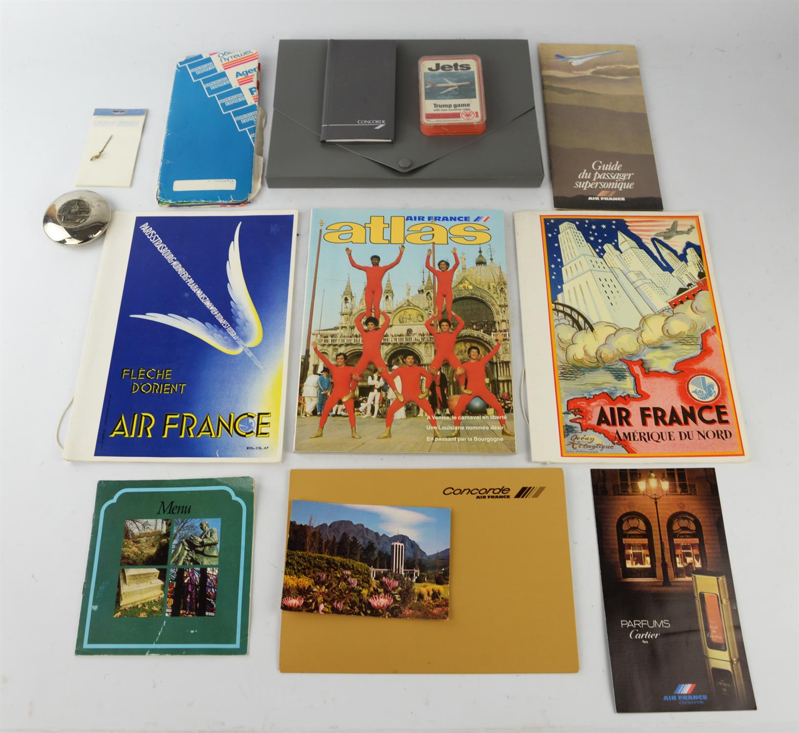 A group of aviation related collectables including ; Concorde, Air France and Quantas. (qty) - Bild 2 aus 3