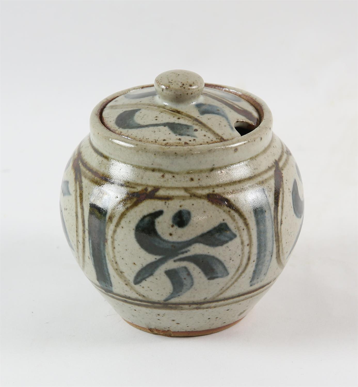 URSULA MOMMENS (1908-2010), a stoneware preserve pot and cover, decorated with stylised flower