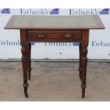 An Edwardian mahogany writing table, with moulded green inset top above one long drawer,