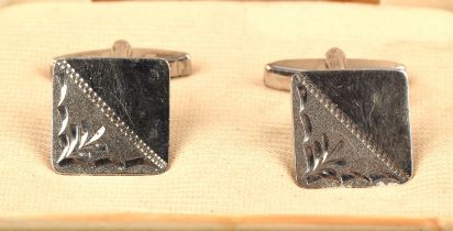 Cased pair of silver cufflinks, Birmingham, 1977