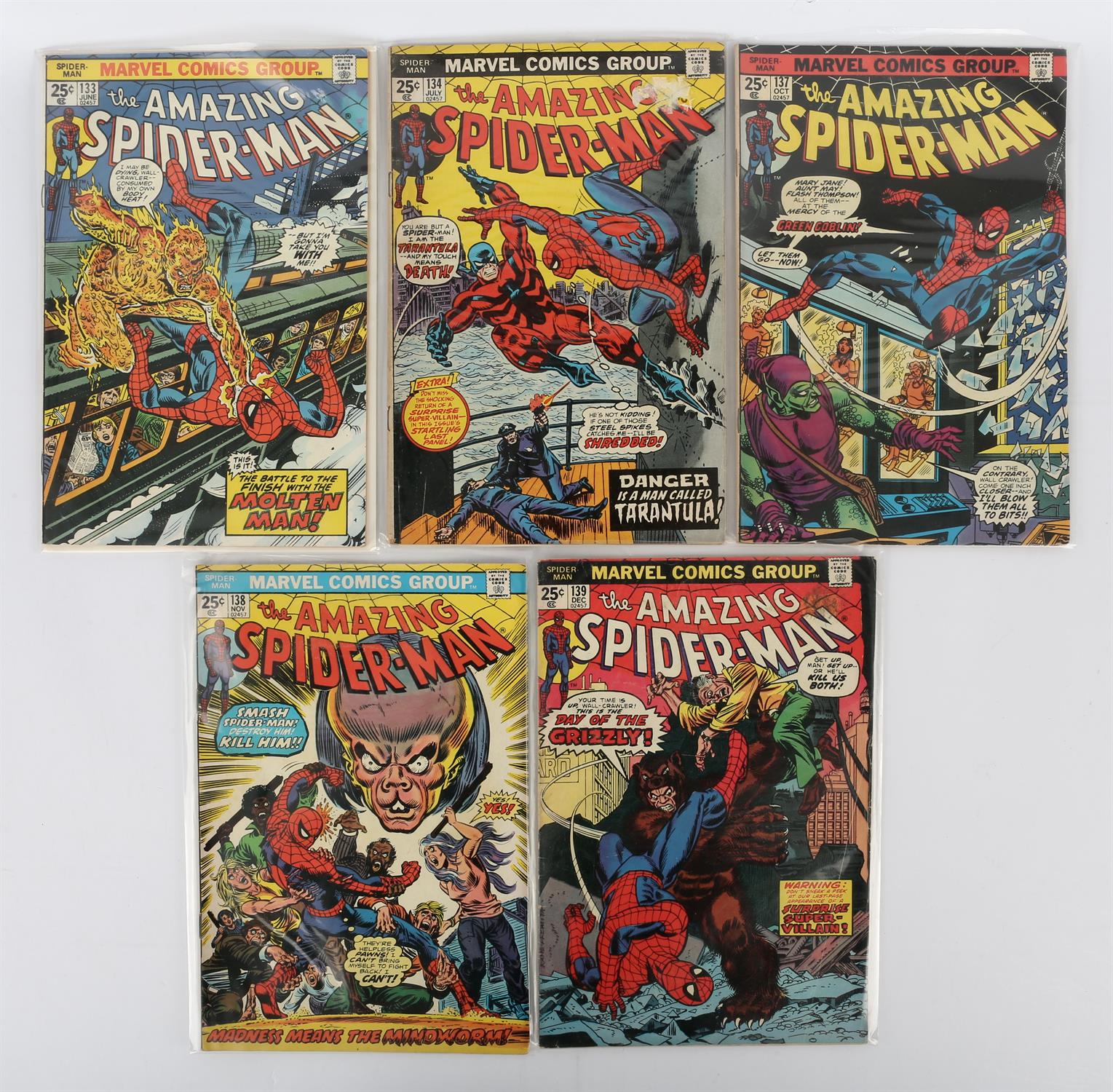 Marvel Comics: A group of 22 The Amazing Spider-Man comics featuring notable issues and first - Image 3 of 6