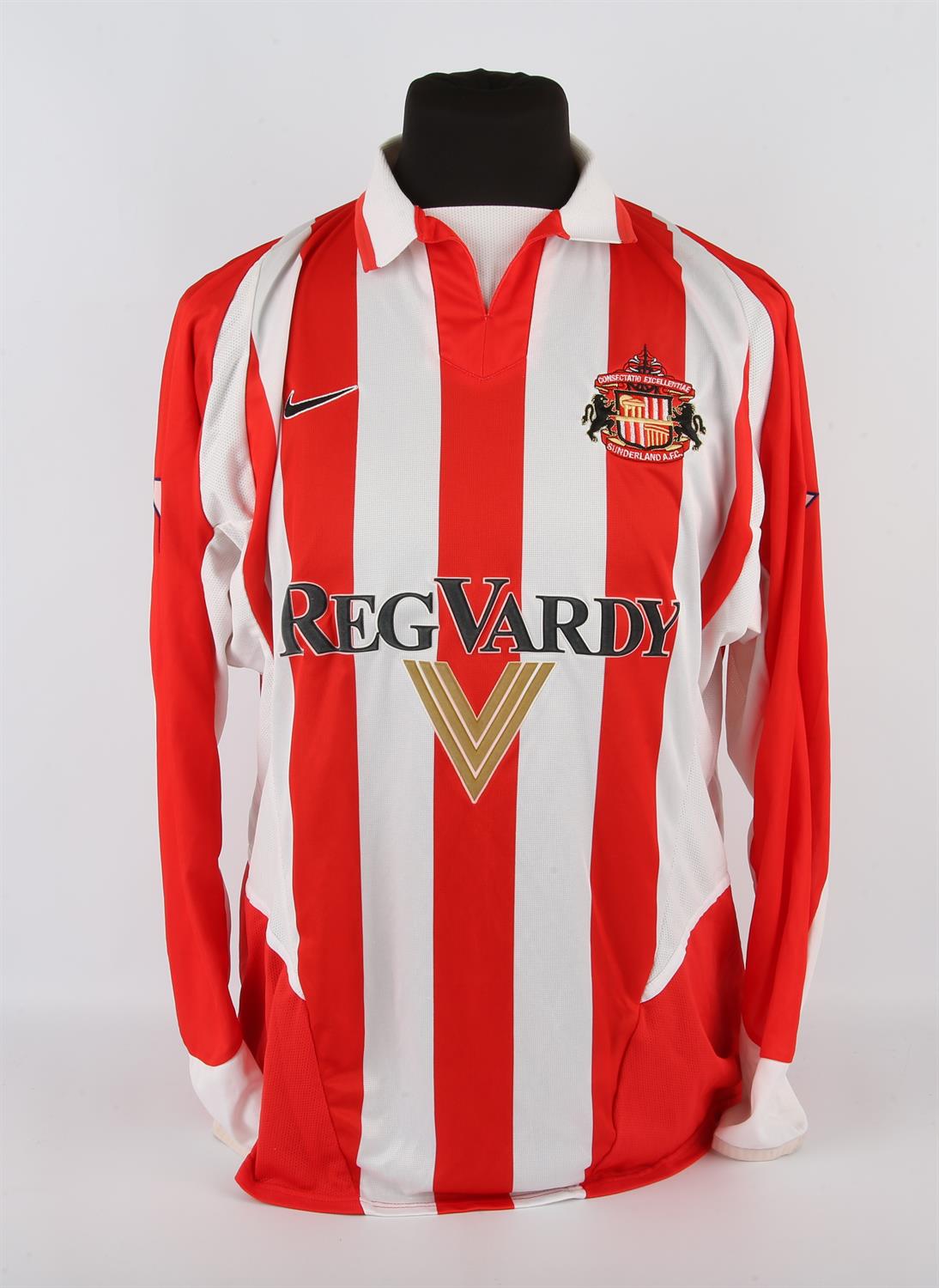 Sunderland A.F.C. Football club, Tore Andre Flo (No.9) Match worn. 2002-2003 Season shirt, L/S. - Image 2 of 2