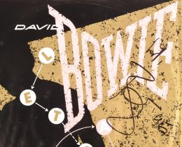 David Bowie - Let's Dance, Signed 12" single from 1983. The sleeve signed by David Bowie,