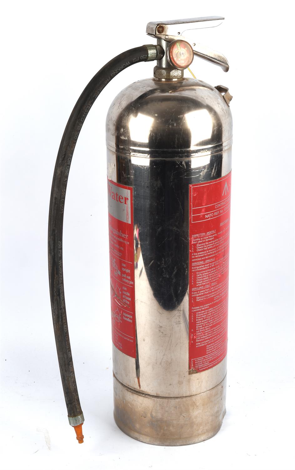 Batman Begins (2004) - Film prop production used stainless steel fire extinguisher.
