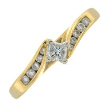 18ct gold diamond dress ring